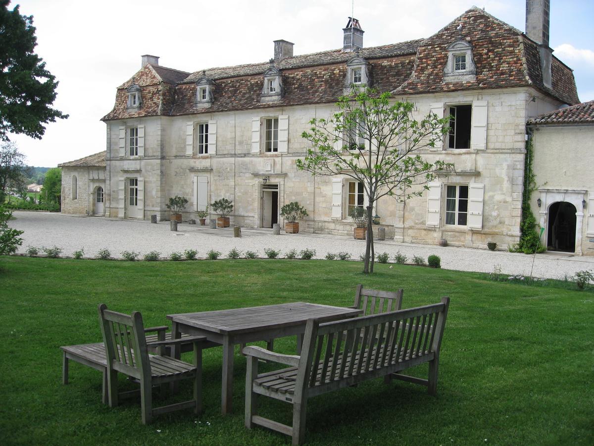 Chateau Manoir De La Leche Touvre Екстериор снимка