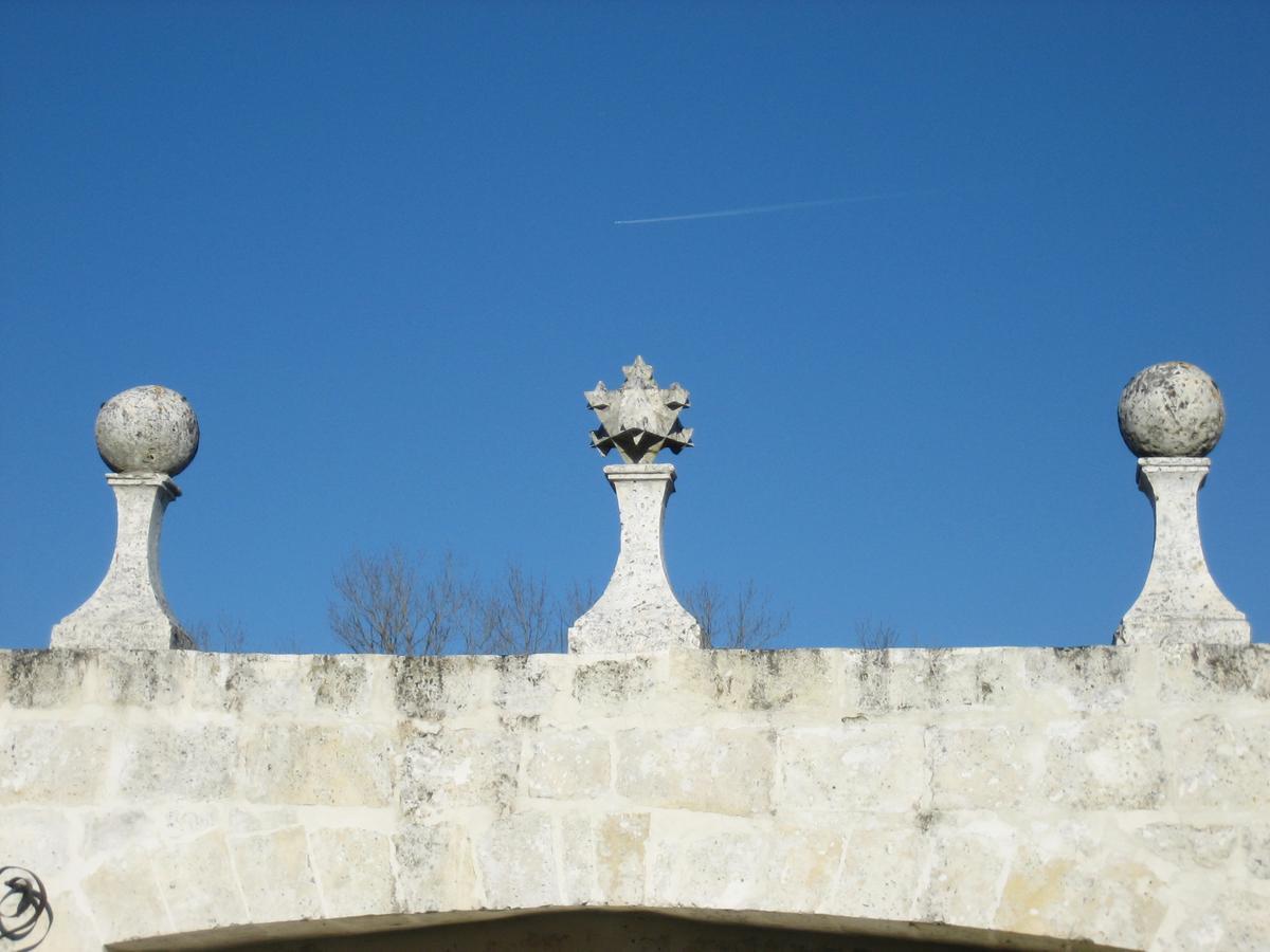 Chateau Manoir De La Leche Touvre Екстериор снимка