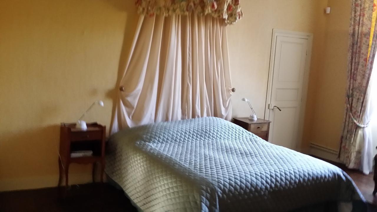 Chateau Manoir De La Leche Touvre Стая снимка